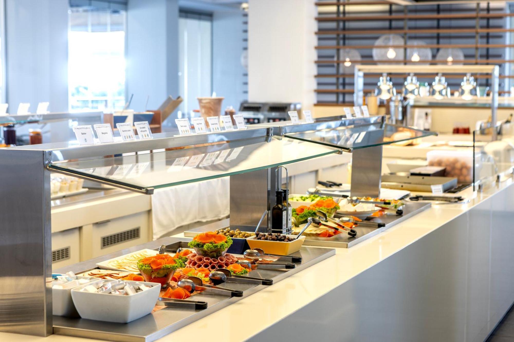 فندق كابو بيه بروتاراس المظهر الخارجي الصورة A salad bar