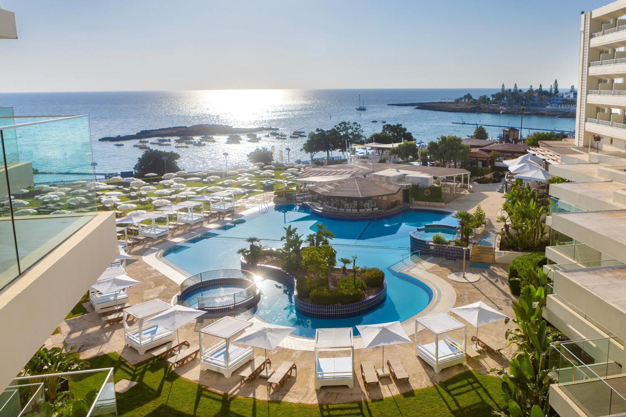 فندق كابو بيه بروتاراس المظهر الخارجي الصورة The resort's main pool