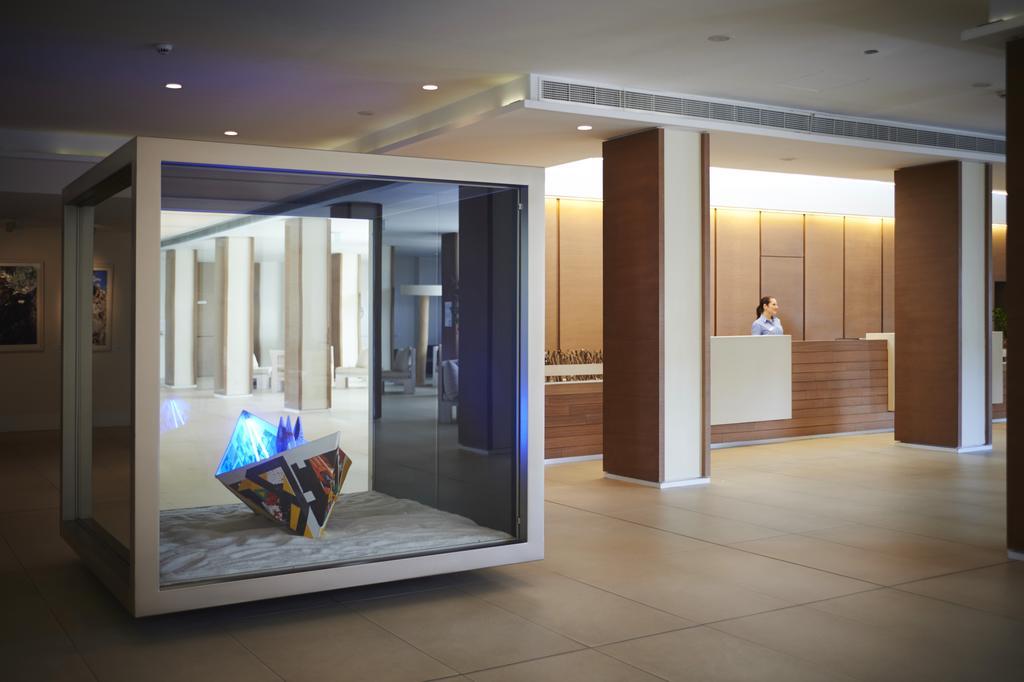 فندق كابو بيه بروتاراس المظهر الخارجي الصورة The lobby of the hotel
